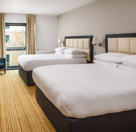 SUPERIOR FAMILY ROOM