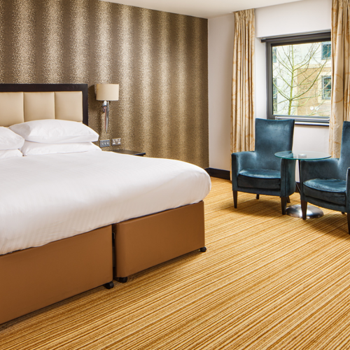 <p>CLASSIC FAMILY</p>